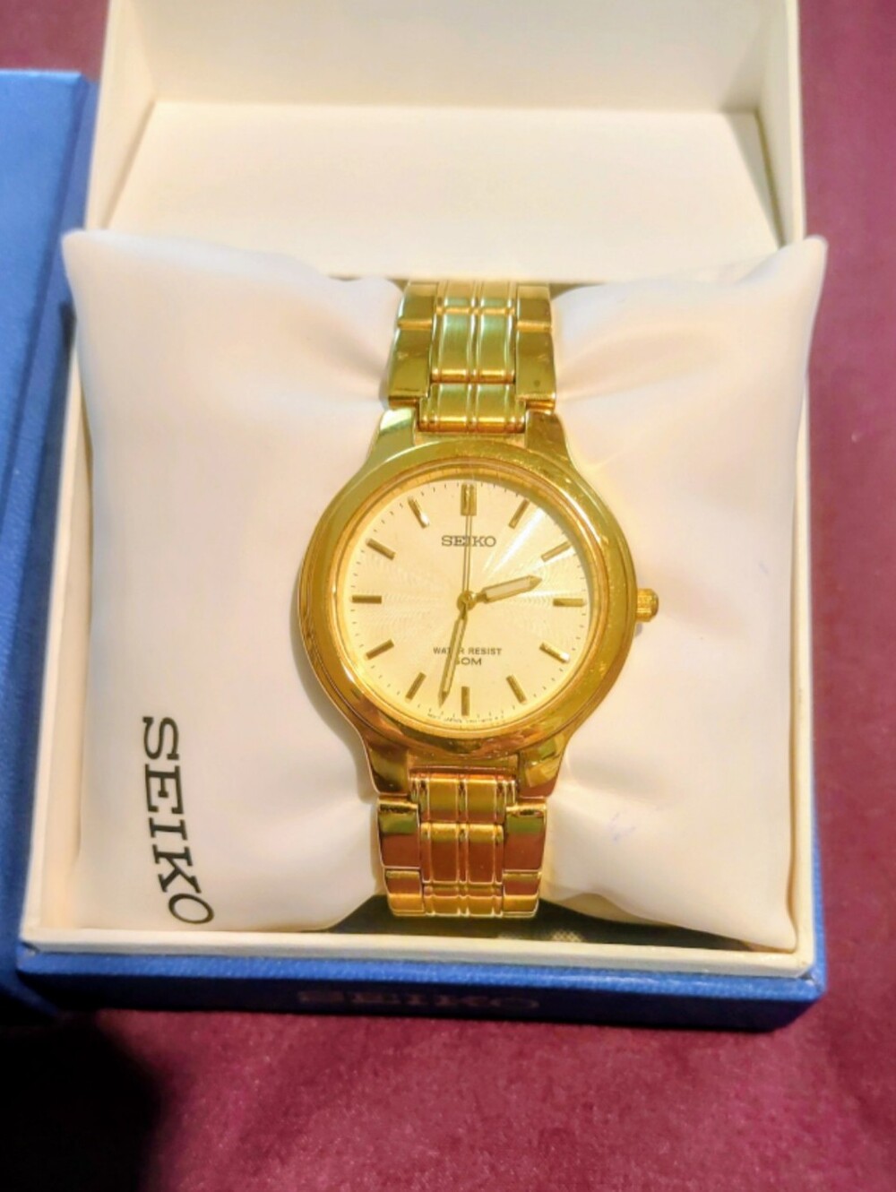 Vintage Seiko Gold Tone Classic Quartz Dress Watch V701-2H10